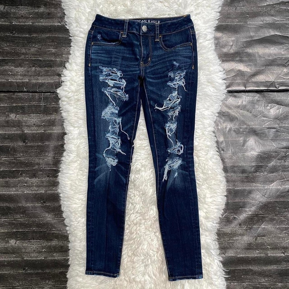 AMERICAN EAGLE DISTRESSED DARK WASH DENIM JEGGING CASUAL EDGY GRUNGE ALT